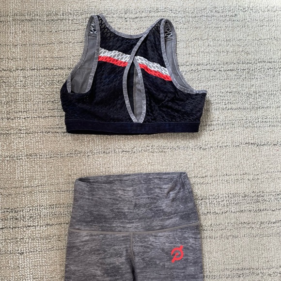 Peloton x WITH 🦄 Wear it to Heart Retro SET - Picture 3 of 8